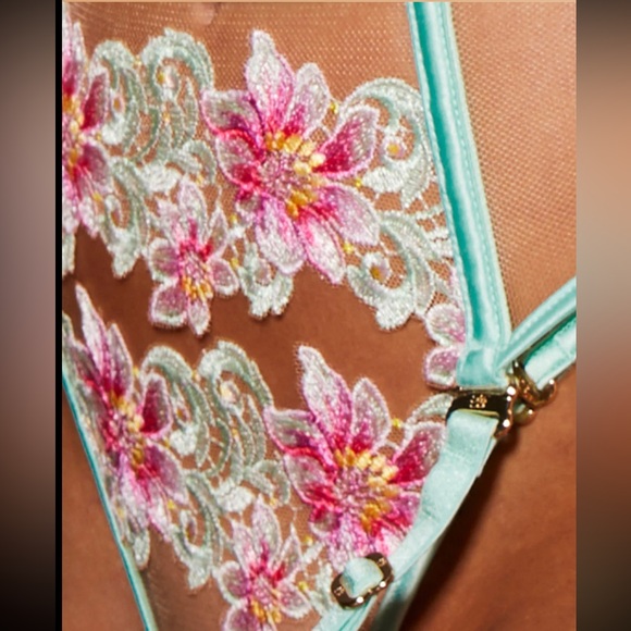 AMELIE MINT GARTER BELT - Picture 7 of 13